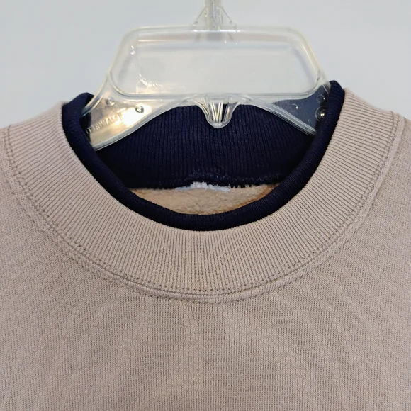 Woman's Vintage L Beige Sweatshirt with Embroidered Design - Picture 4 of 14